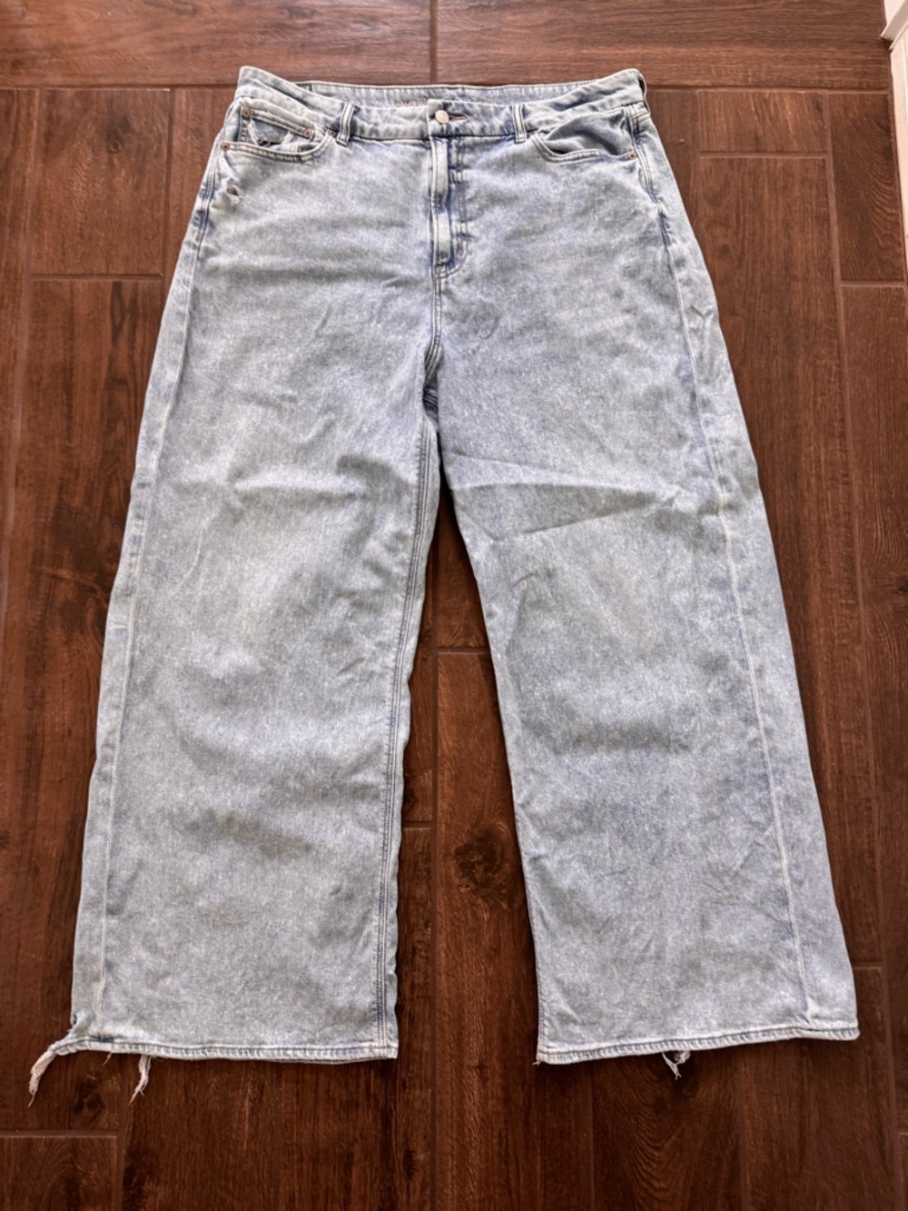 American Eagle Outfitters Light Blue high rise baggy Wide Leg Jeans size 16